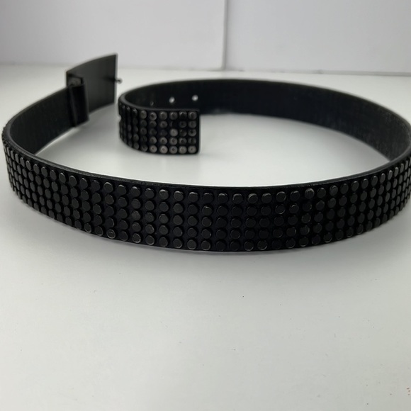 Vintage Sean John Black Leather Belt with silver Studs - Picture 3 of 9